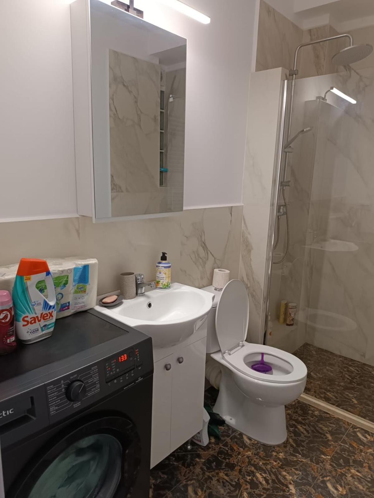 Apartament 2 Camere, Bloc Nou, Langa Promenada Moll, Capacitate 4 Persoane Craiova Buitenkant foto